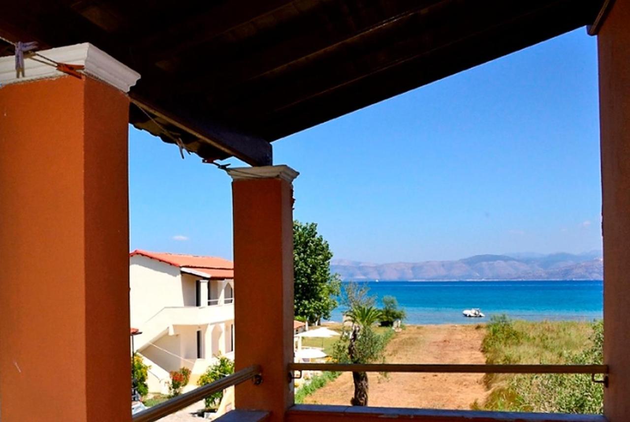 Summer Desire Kavos Bagian luar foto
