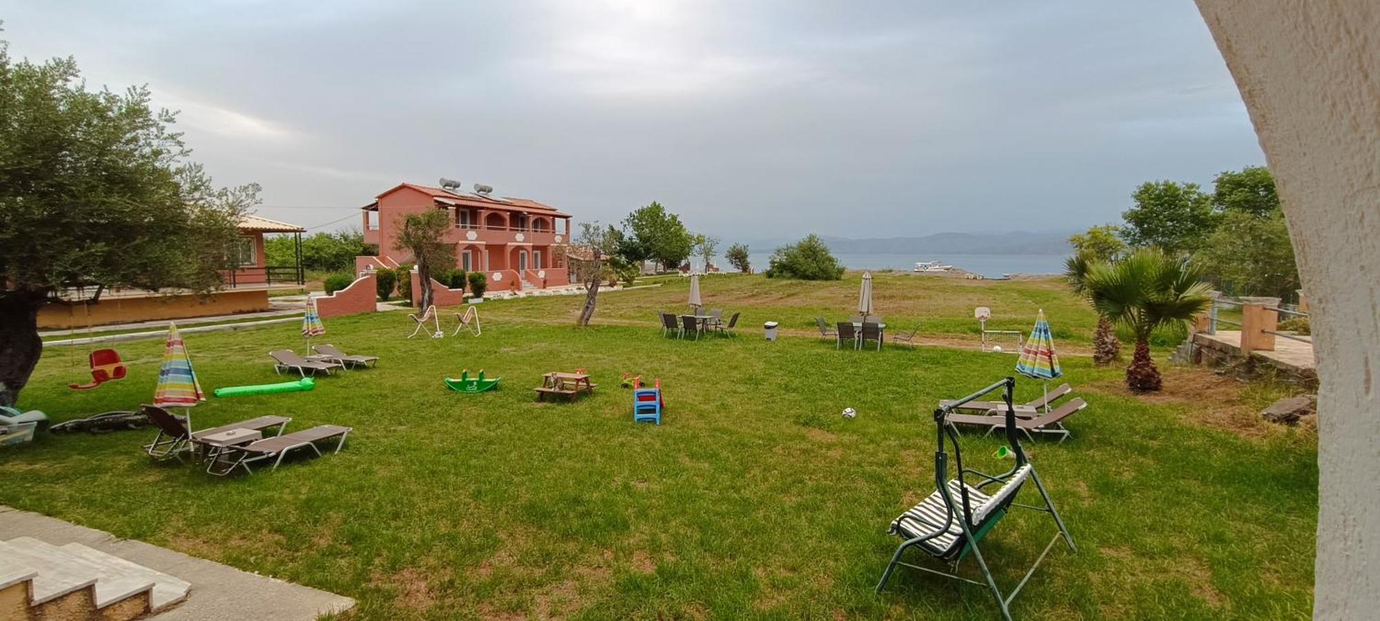 Summer Desire Kavos Bagian luar foto